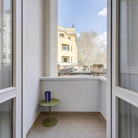 Domus Tridente - Modern * Rom