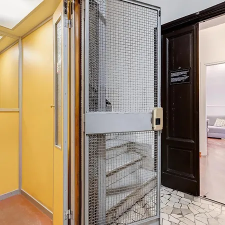 Domus Tridente - Modern